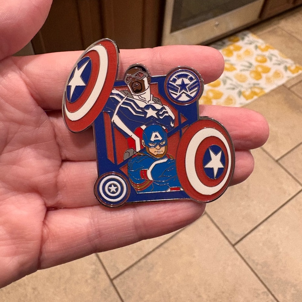Disney Marvel Captain America pin